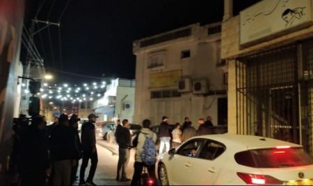 ليلة عنيفة : قلنسوة : اصابة شاب واطلاق نار كثيف 